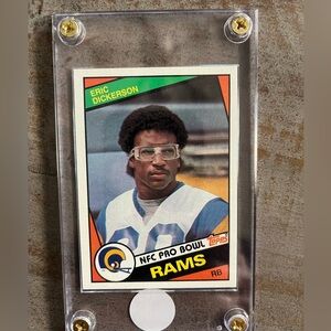 ⭐️ SHARP ⭐️ Eric Dickerson 1984 Topps Rookie Card with Protective Case